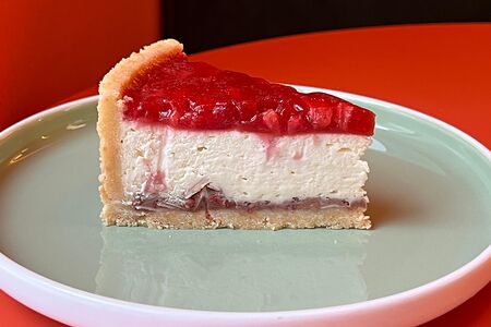 Чизкейк кокос-клубника