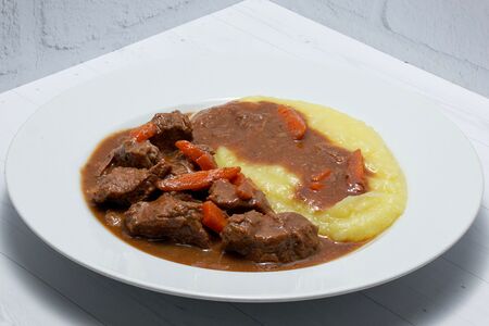 Гуляш из говядины