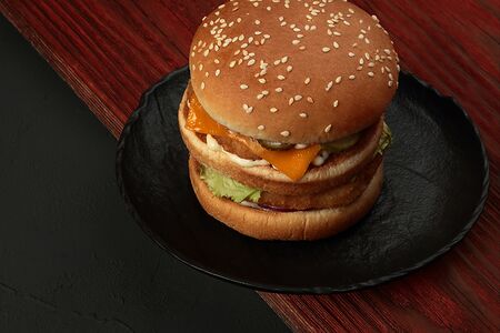 Двойной чикен бургер Botch