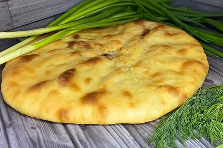 Осетинский пирог с картофелем и зеленью