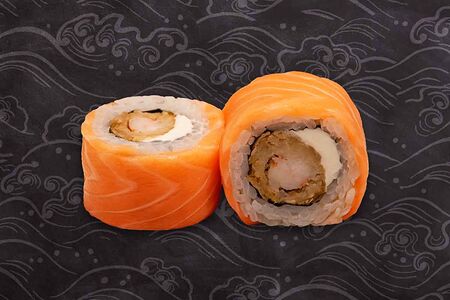 Филадельфия с темпурной креветкой