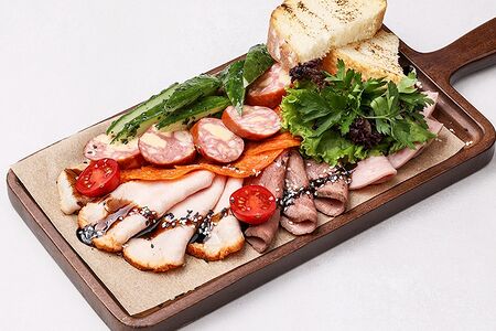 Мясная тарелка