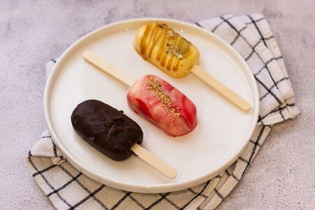 Эскимо с карамельной глазурью