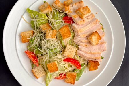 Цезарь с курицей