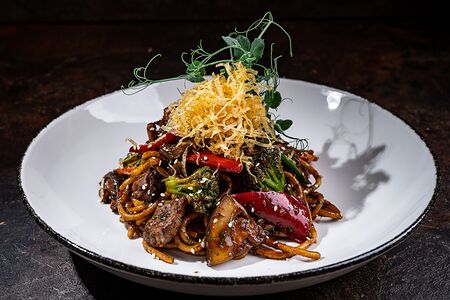 Говядина в пряном соусе