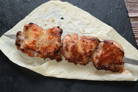 Шашлык из бедренной части куриной