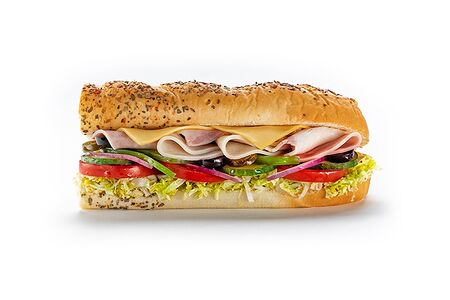 Сэндвич с индейкой/ветчиной/беконом половинка