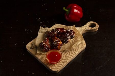 Куриные крылья острые