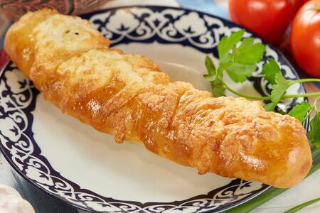 Сосиска в тесте с сыром