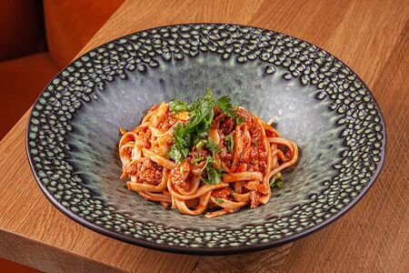 Лапшеби с рубленой бараниной и сацебели