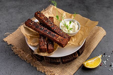 Гренки чесночные с блю чиз