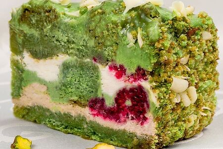 Торт фисташка-малина