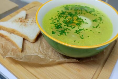 Куриный бульон