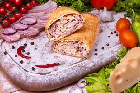 Штрудель бекон