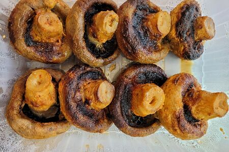 Шампиньоны на мангале