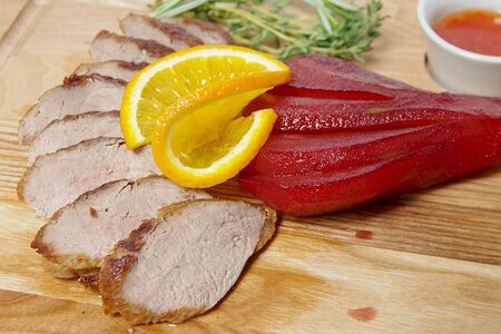 Утка с пьяной грушей