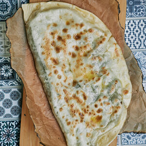 Кутаб с цыплёнком и сыром