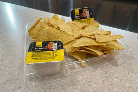 Double начос и сырный соус