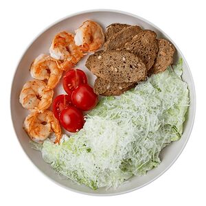 Салат Цезарь с креветками