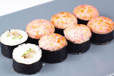 Запеченный ролл с угрем