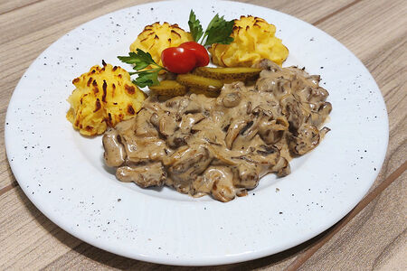 Бефстроганов из мраморной говядины