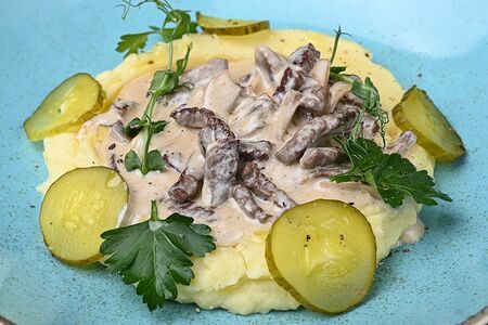 Бефстроганов из мраморной говядины