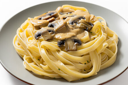 Паста с грибами в сливочном соусе