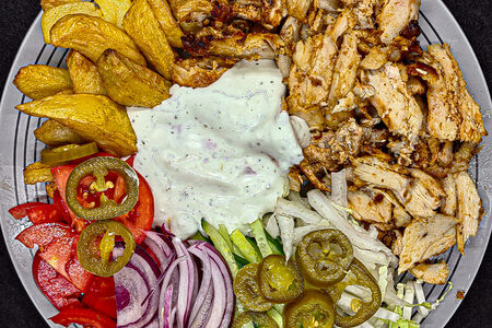 Шаверма на тарелке