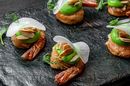 Жареные креветки васаби