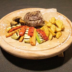 Стейк Миньон с овощами