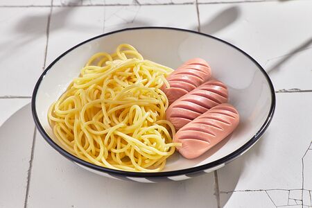 Мини-сосиски с картофельным пюре или макаронами
