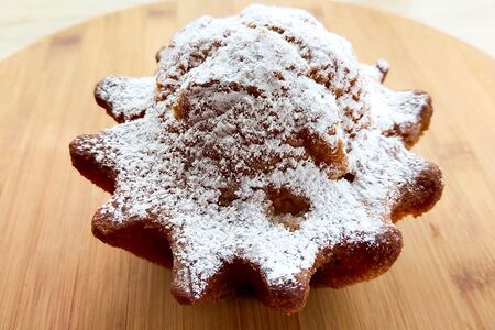 Шарлотка с яблоком