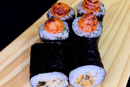 Гриль ролл с мидиями