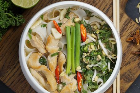 Суп Фо-Га с куриной грудкой