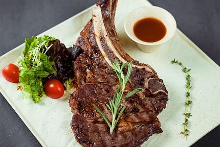 Стейк Рибай на кости