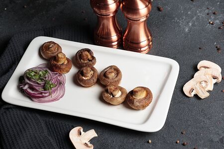 Шампиньоны на гриле