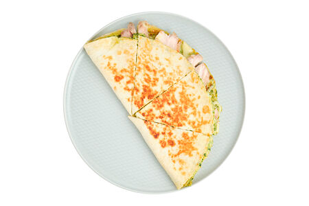 Утренняя кесадилья с цыплёнком и шпинатом