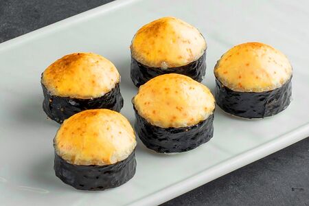 Запеченный ролл Акито