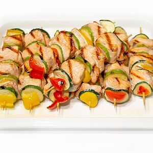 Шашлык из семги на шпажке