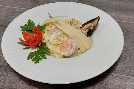 Феттуччине с морепродуктами