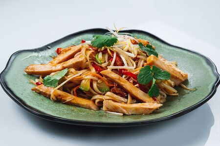 Удон с курицей