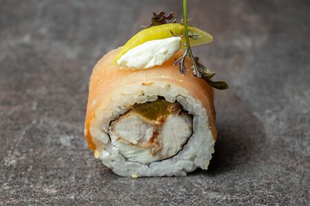 Ролл Курица пастрами из индейки