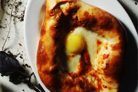 Хачапури по-аджарски