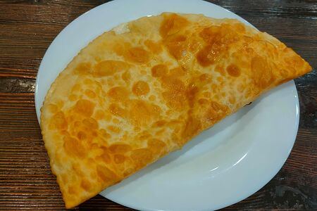 Чебурек с сыром
