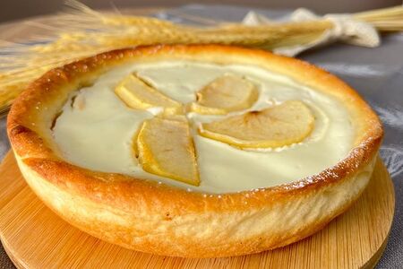 Пирог наливной с яблоками