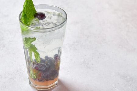 Лимонад Базилик-виноград