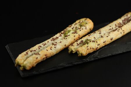 Филлорини со шпинатом и сыром