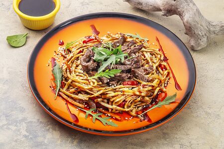 Удон с говядиной