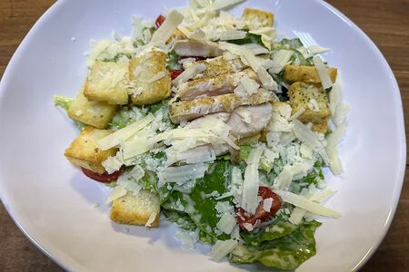 Цезарь с курицей