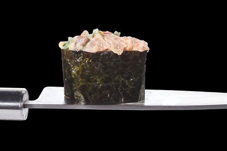 Гункан тунец